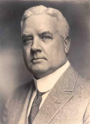 Parker Inn Hotel (Munger Place Apartments) - Harry B Parker From Frank Passic (newer photo)